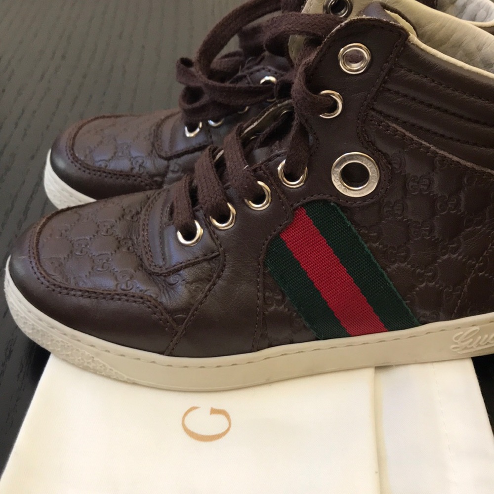 Boys Gucci sneakers